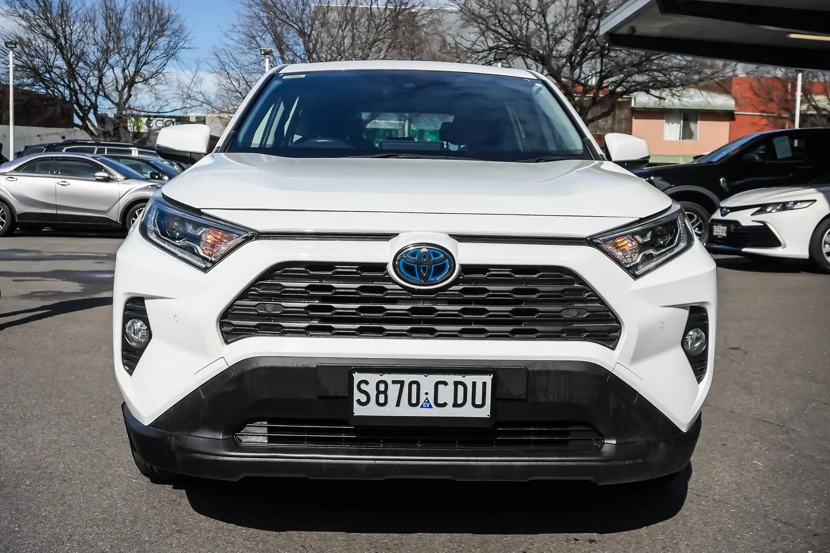 2020 Toyota RAV4 Gallery Image 5