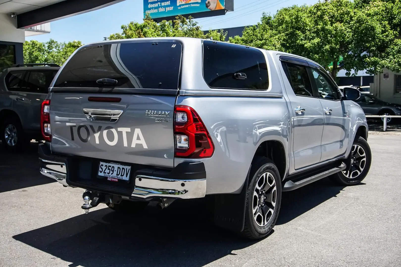 2022 Toyota Hilux Gallery Image 2