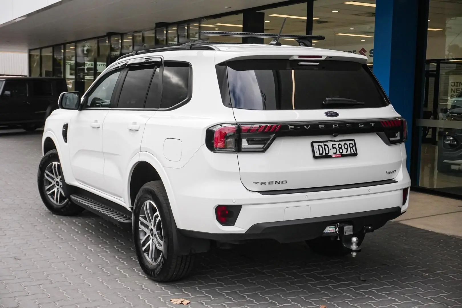 2024 Ford Everest Gallery Image 3