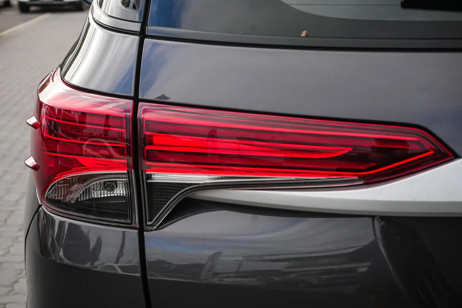 2021 Toyota Fortuner Gallery Image 14