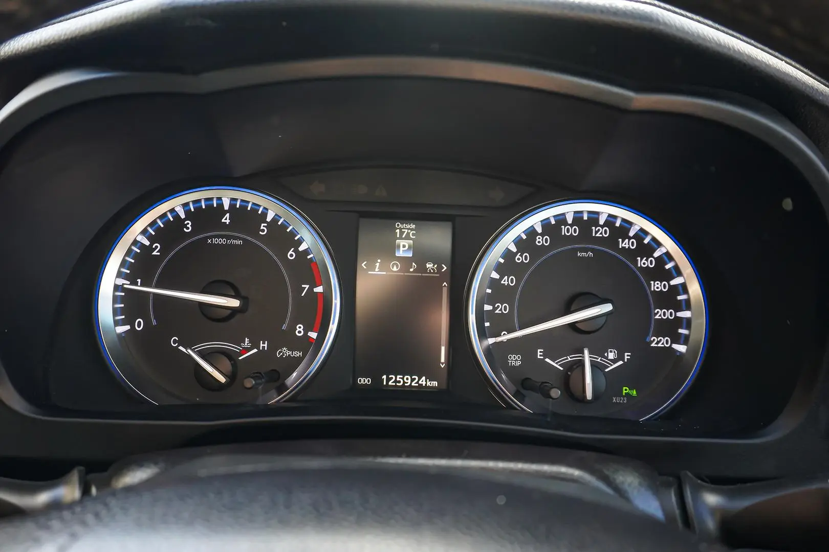 2016 Toyota Kluger Gallery Image 15