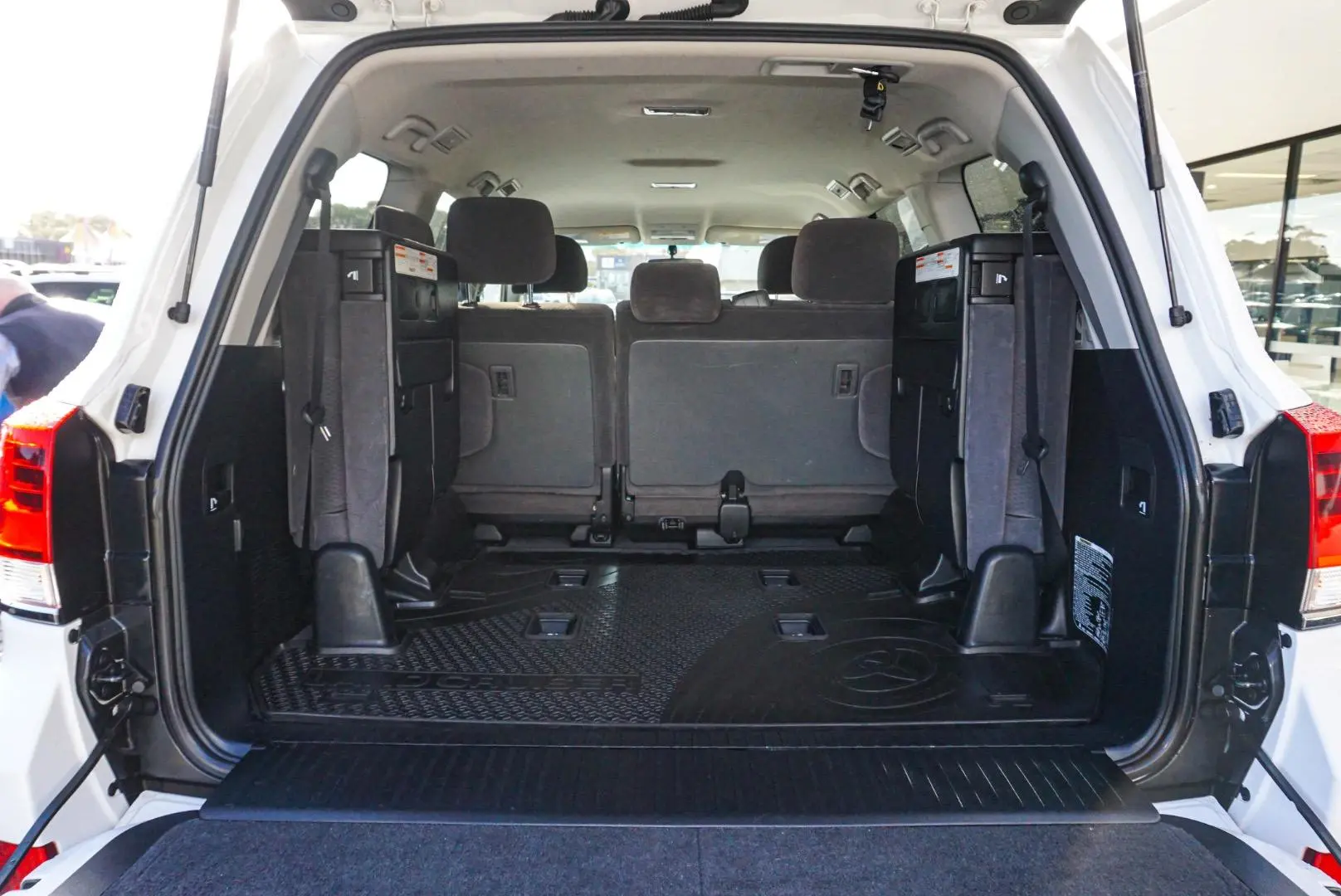 2020 Toyota Landcruiser Gallery Image 10