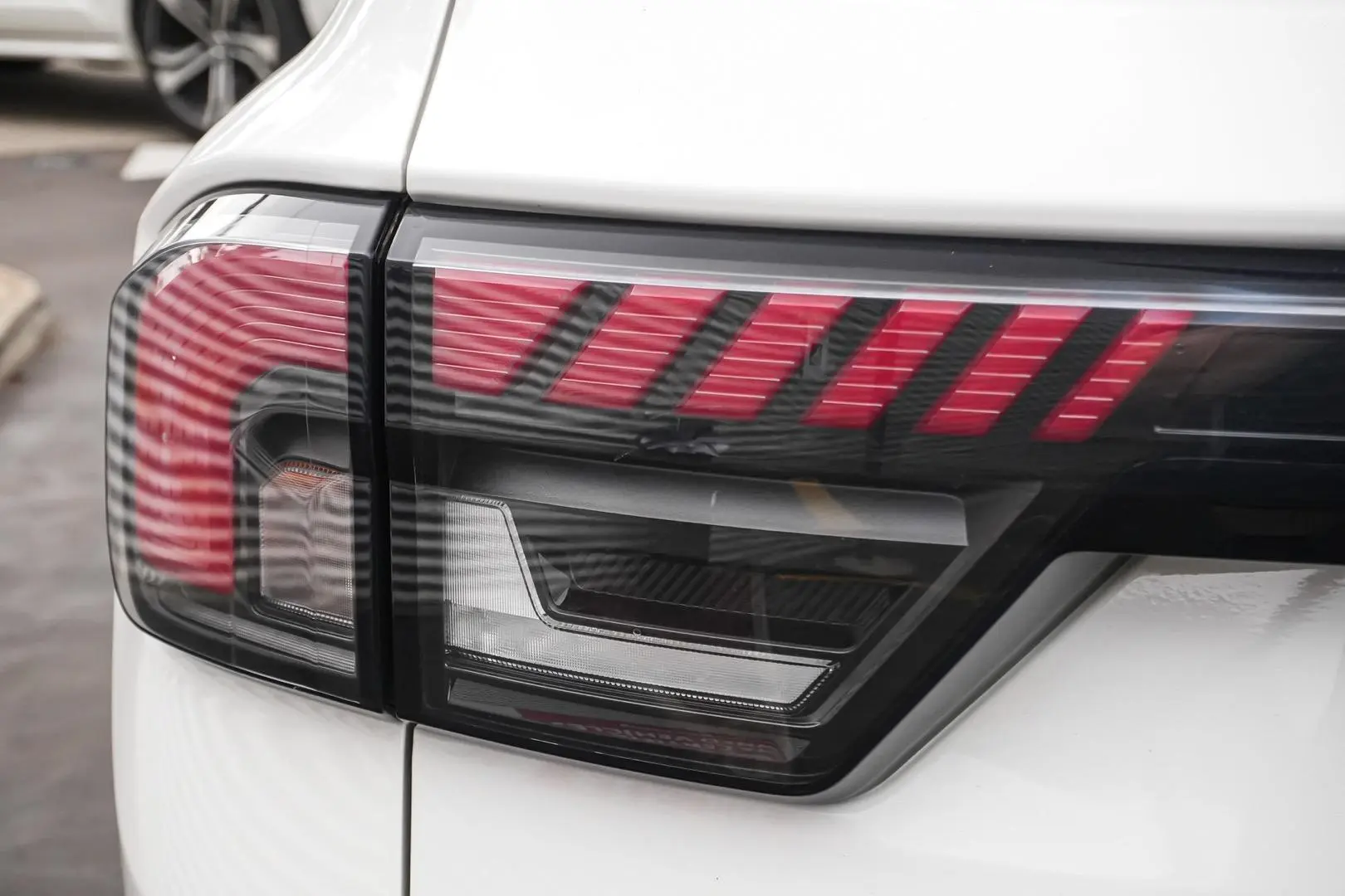 2024 Ford Everest Gallery Image 13