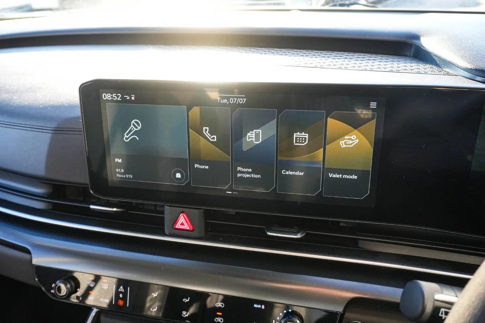 2024 Kia Carnival Gallery Image 22