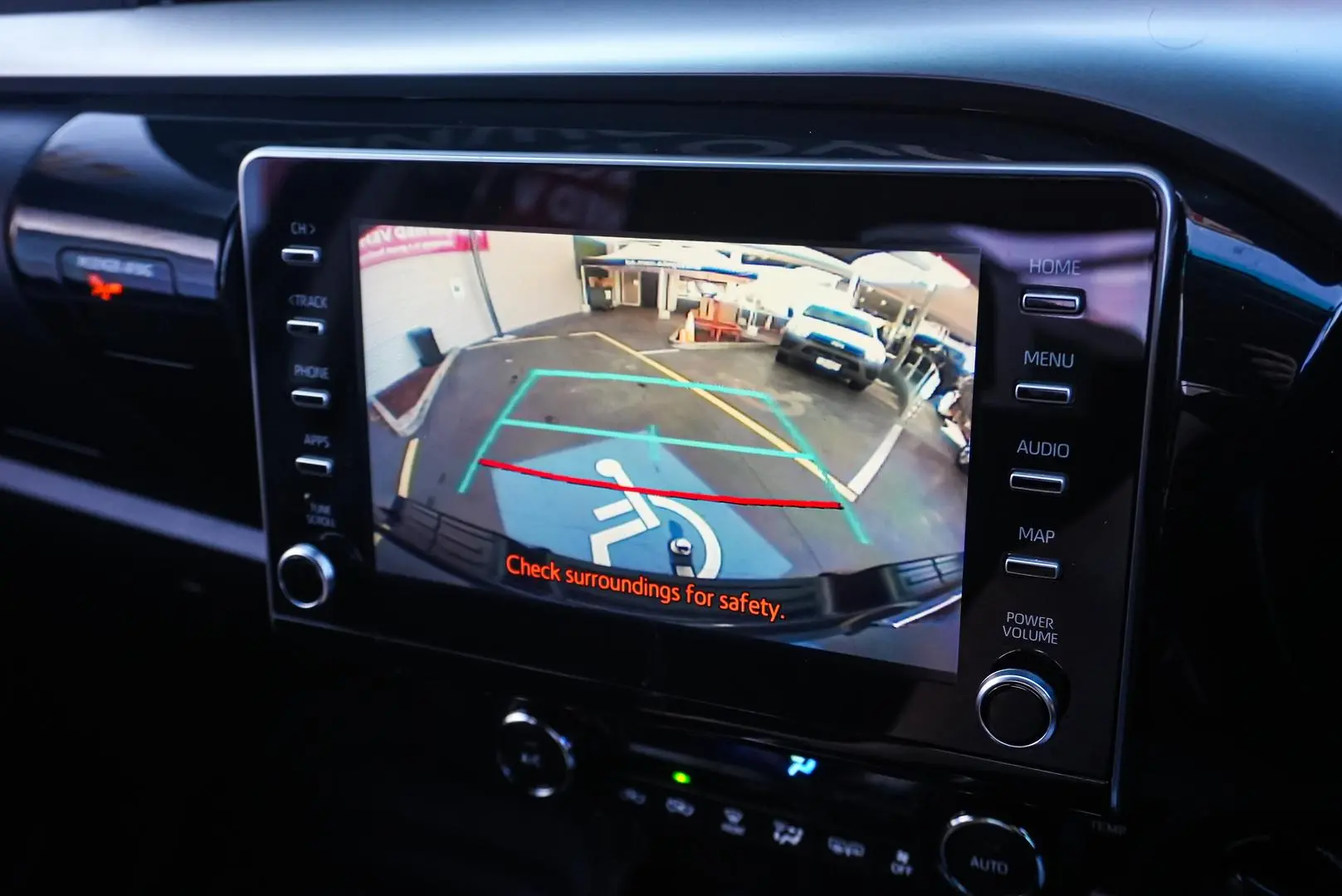 2021 Toyota Hilux Gallery Image 22
