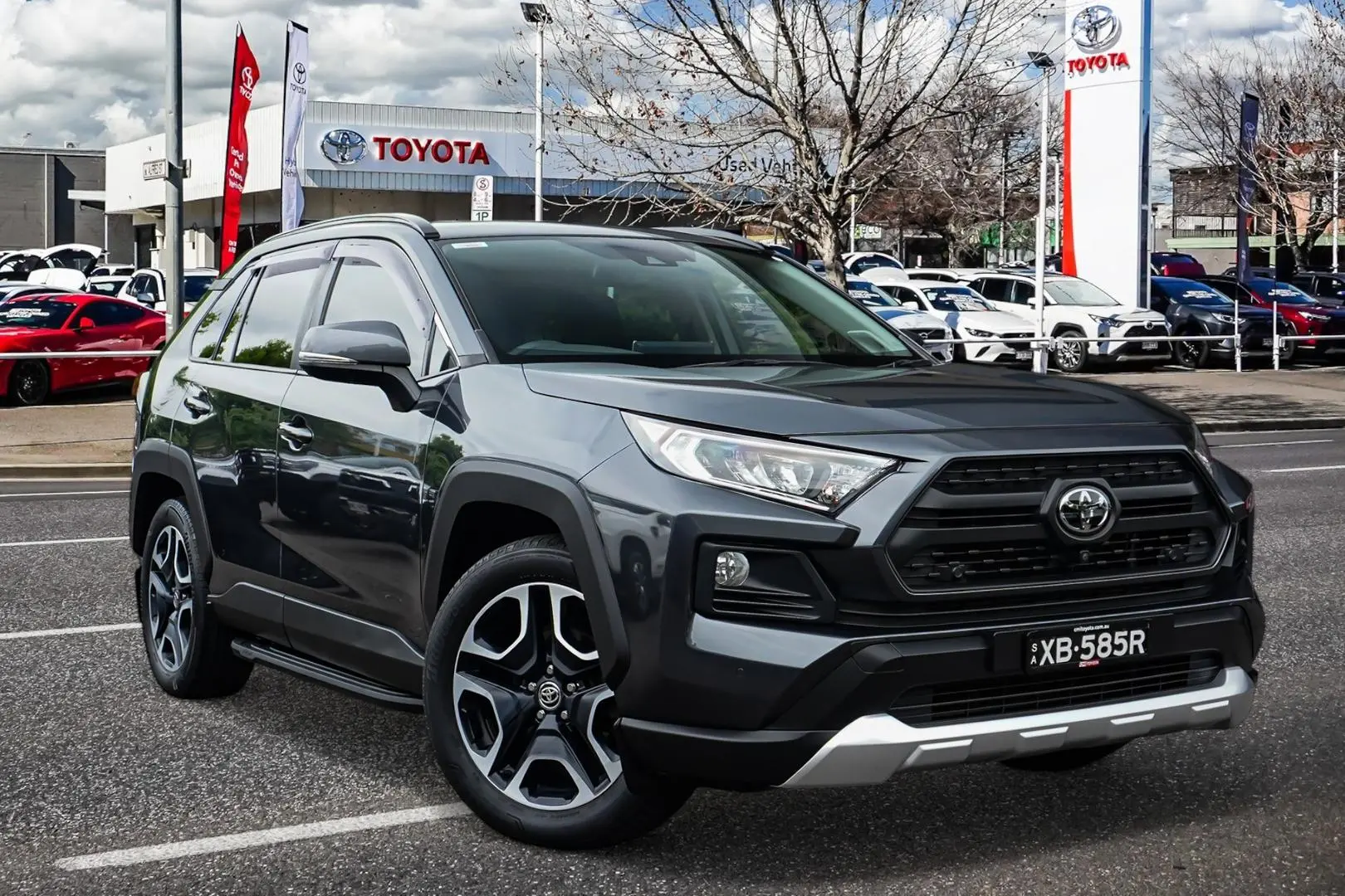 2021 Toyota RAV4 Edge (XB585R) Image 1
