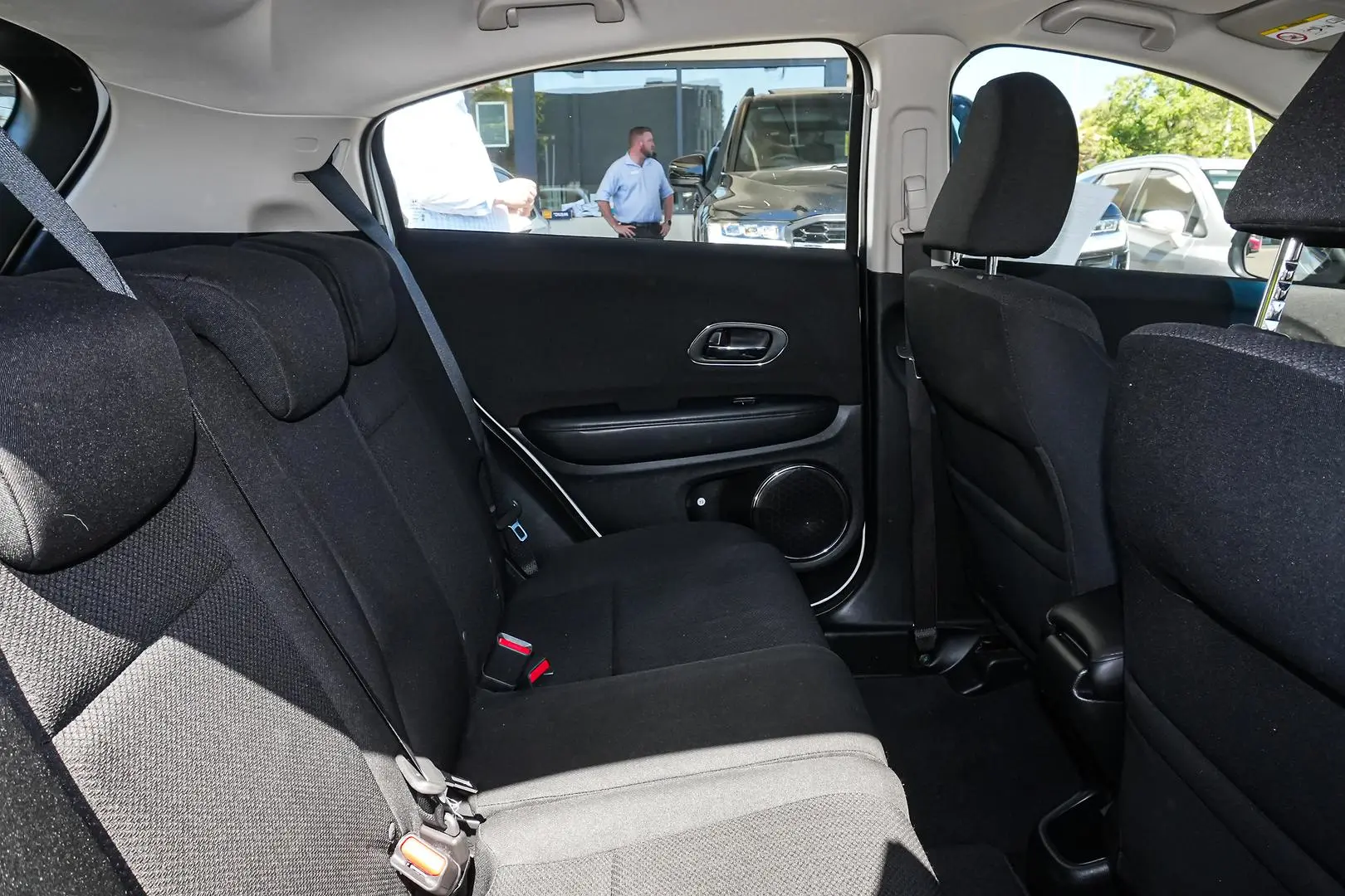 2017 Honda HR-V Gallery Image 14