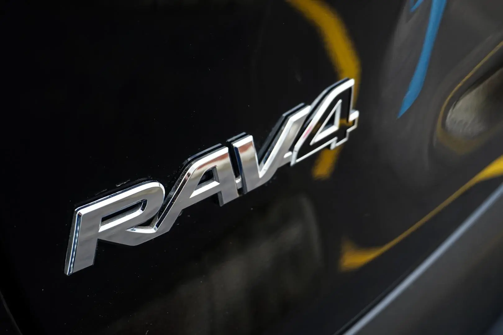 2025 Toyota RAV4 Gallery Image 16