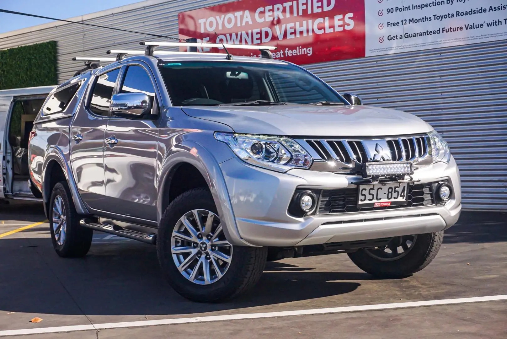 2016 Mitsubishi Triton Gallery Image 1