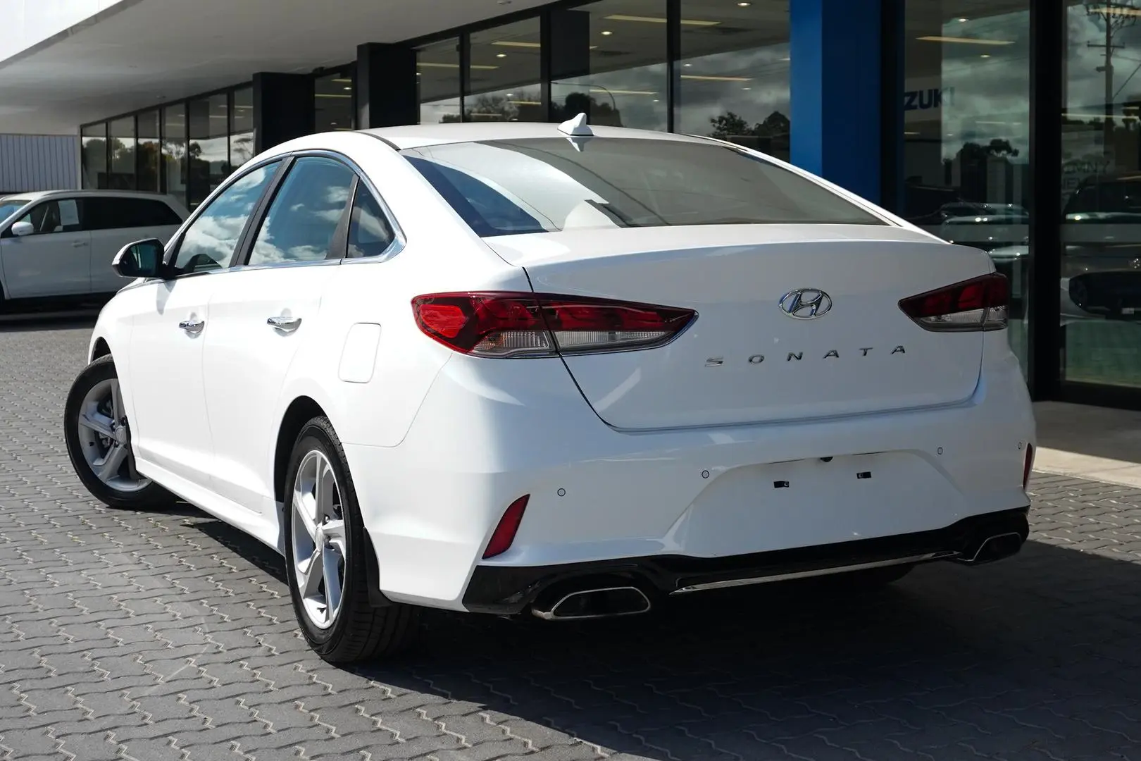 2018 Hyundai Sonata Gallery Image 3