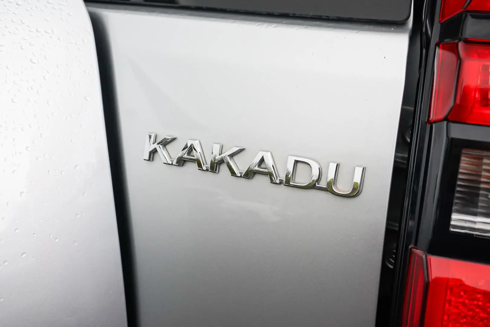 2022 Toyota Landcruiser Prado Gallery Image 13