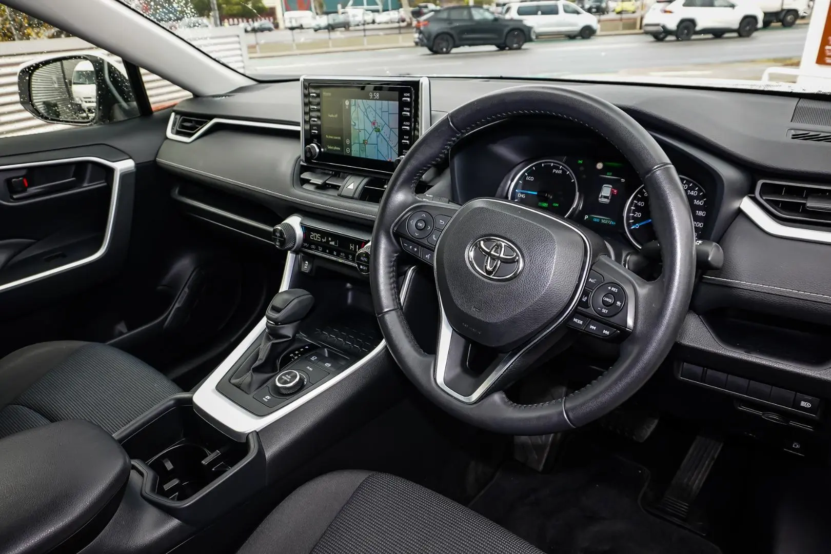 2022 Toyota RAV4 Gallery Image 6