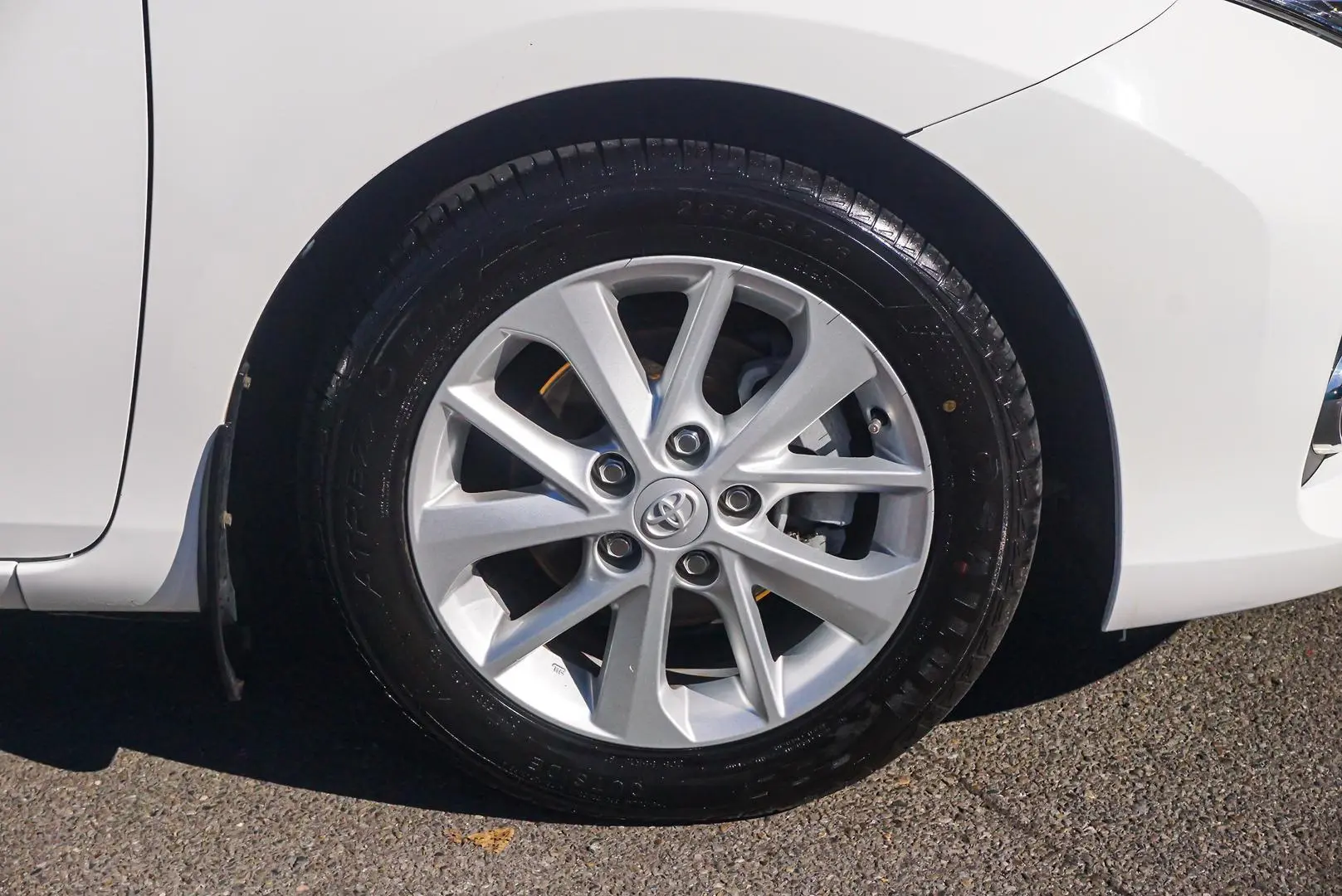 2013 Toyota Corolla Gallery Image 12