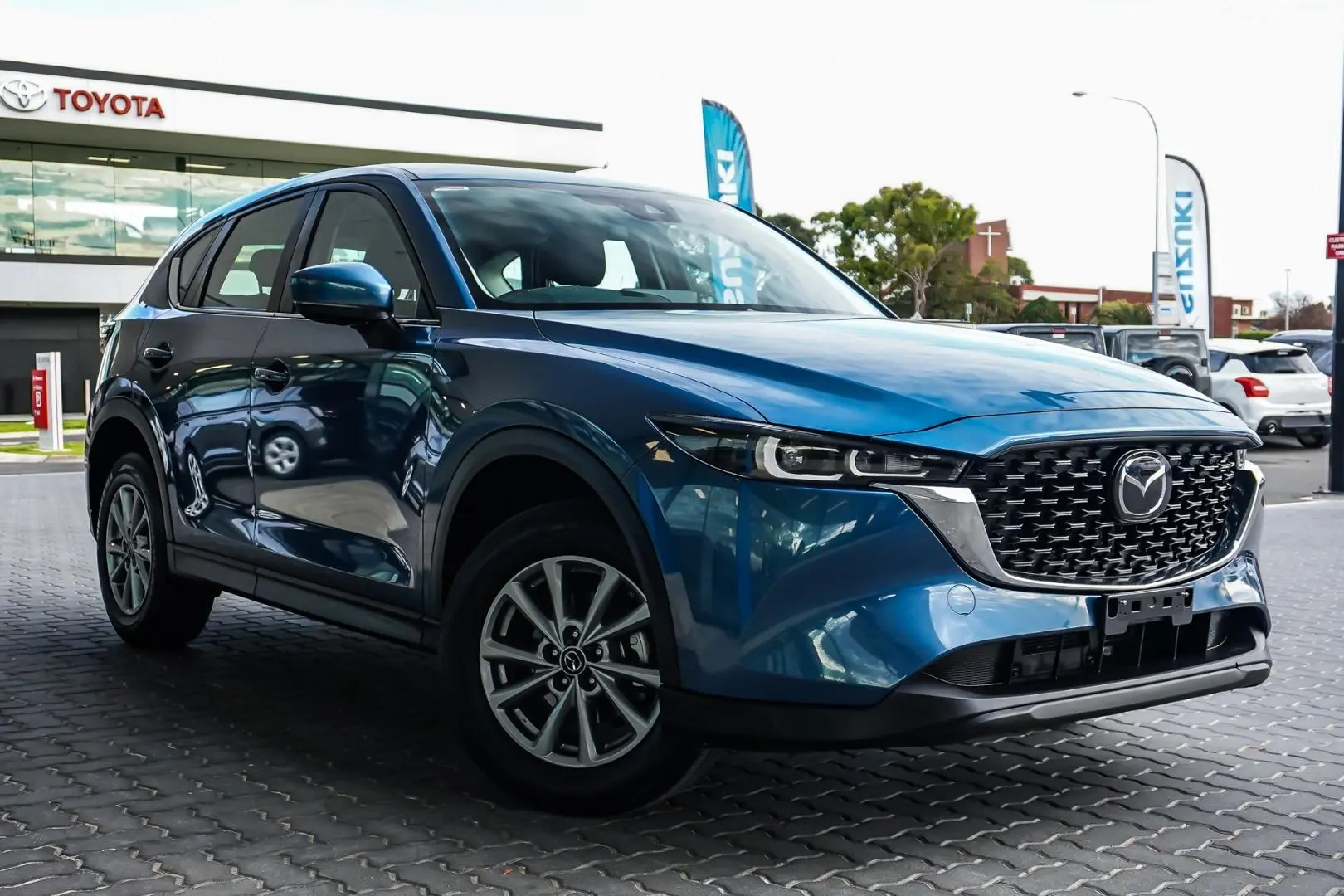 2023 Mazda CX-5 Gallery Image 2