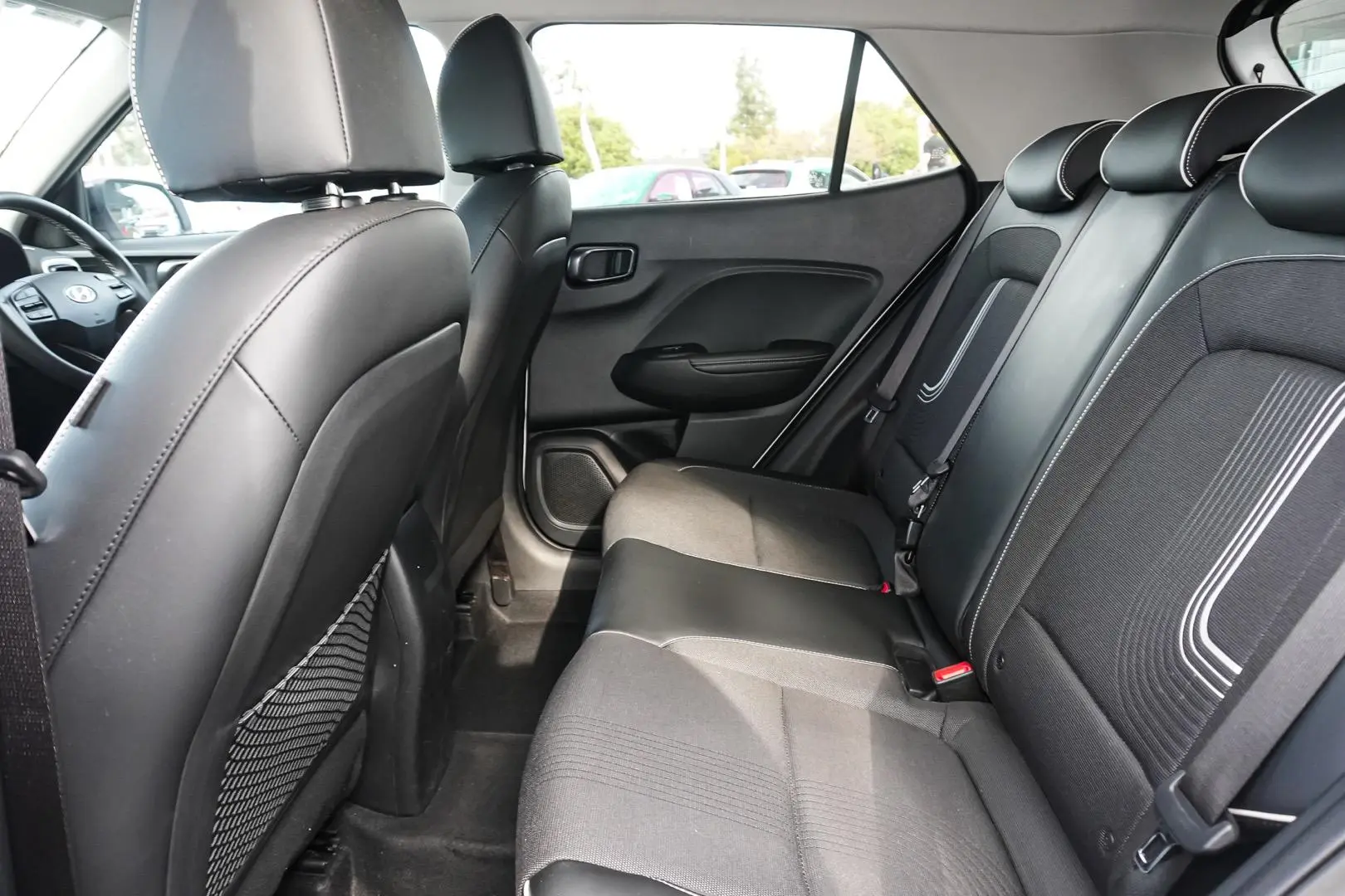 2022 Hyundai Venue Gallery Image 8