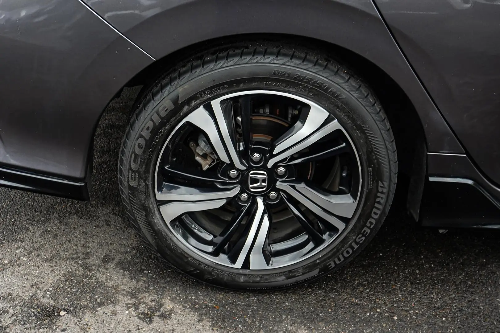 2017 Honda Civic Gallery Image 16