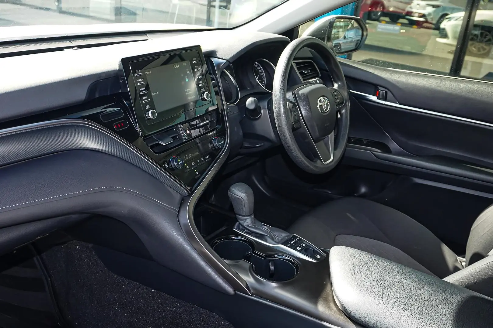 2024 Toyota Camry Gallery Image 10