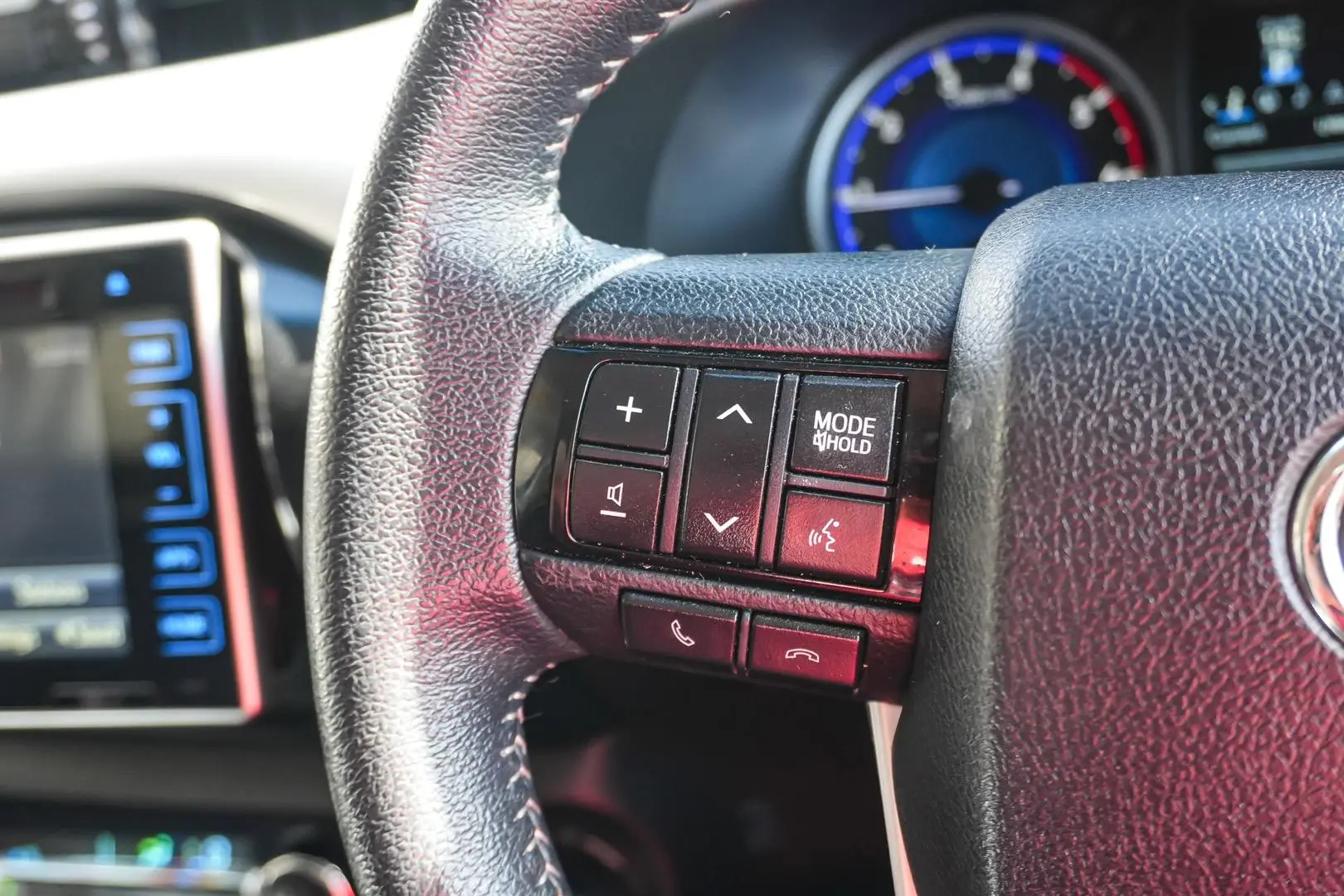 2016 Toyota Hilux Gallery Image 20