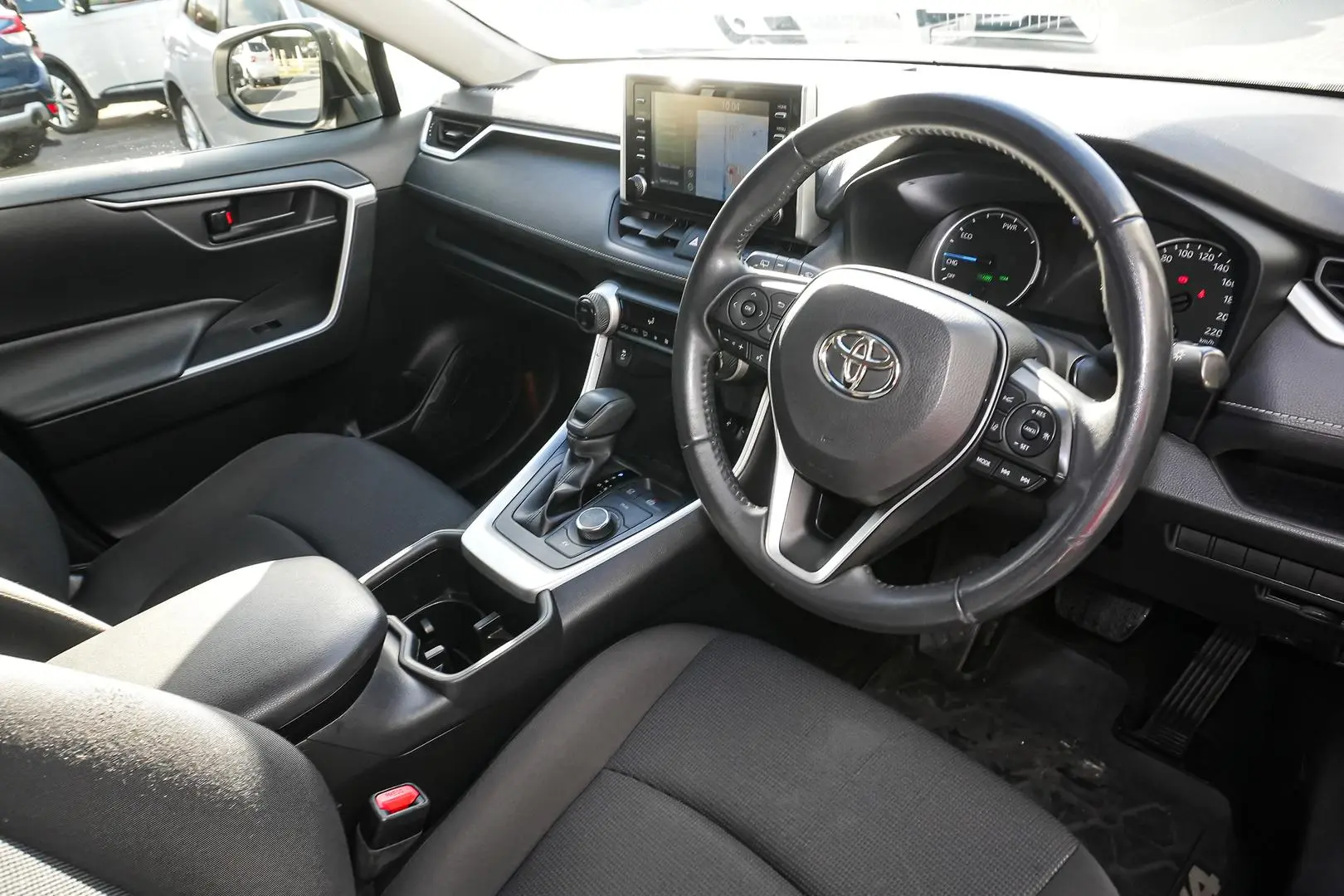 2022 Toyota RAV4 Gallery Image 16