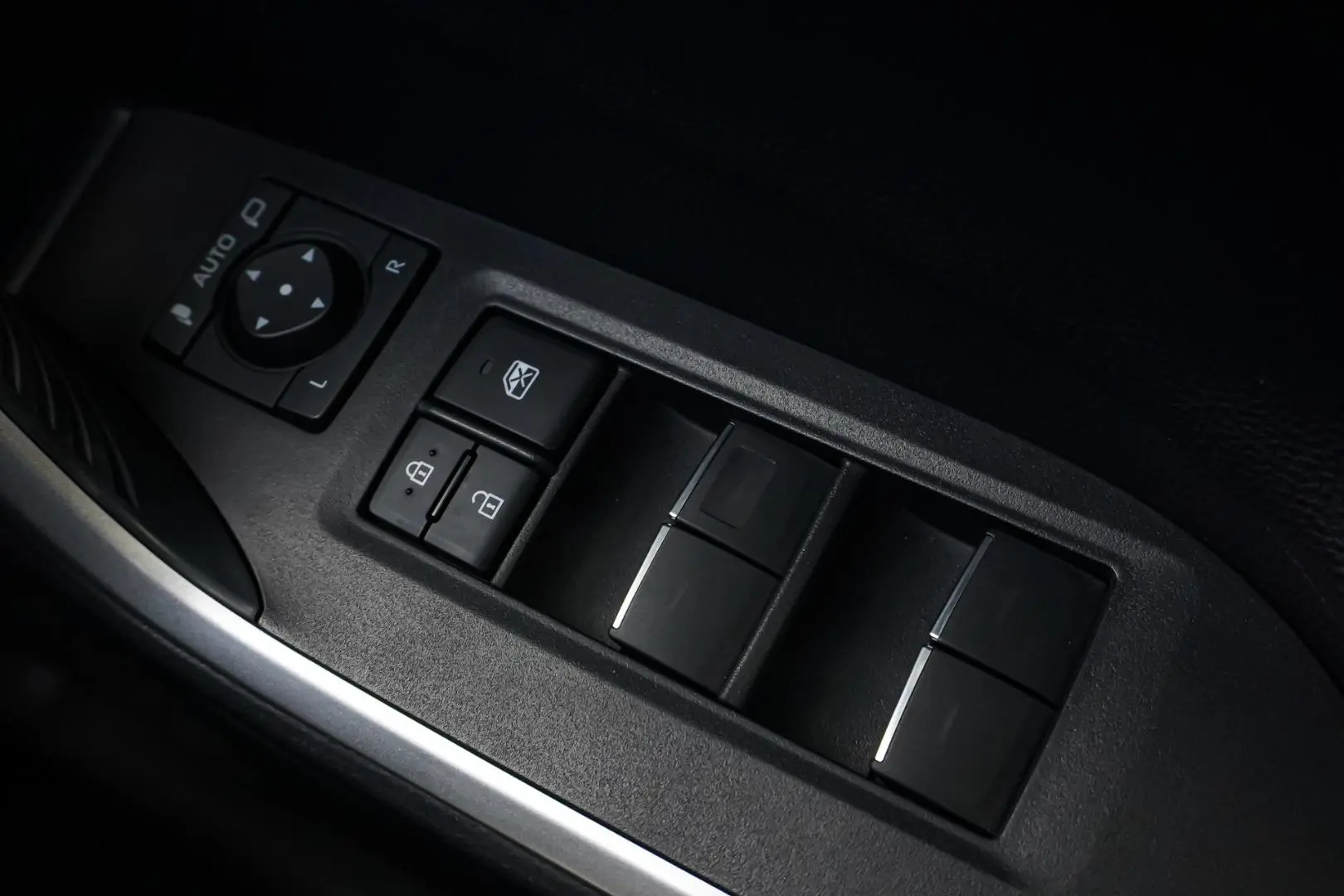 2024 Toyota RAV4 Gallery Image 22