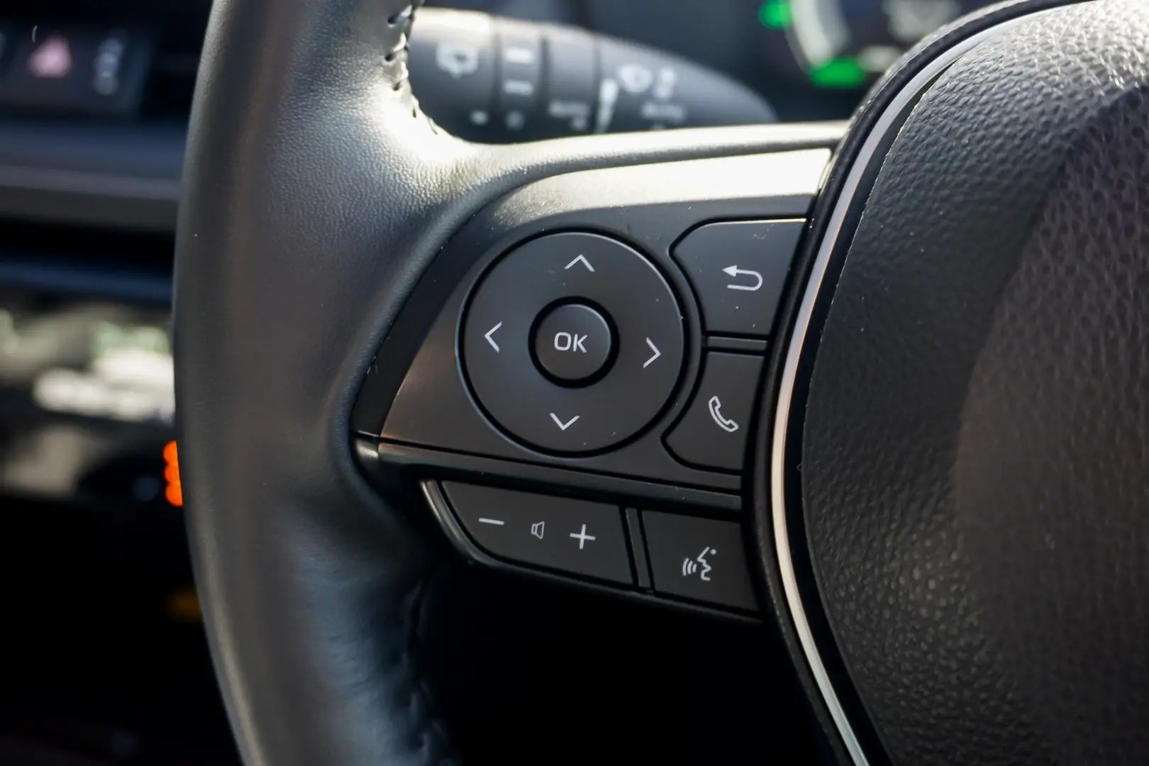 2024 Toyota RAV4 Gallery Image 17