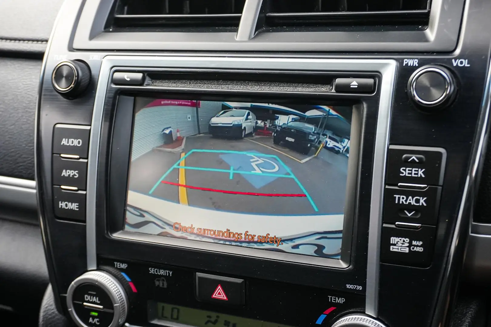 2017 Toyota Camry Gallery Image 23