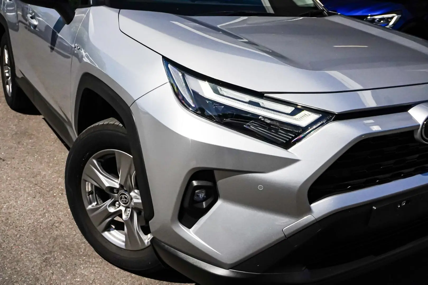 2024 Toyota RAV4 Gallery Image 11