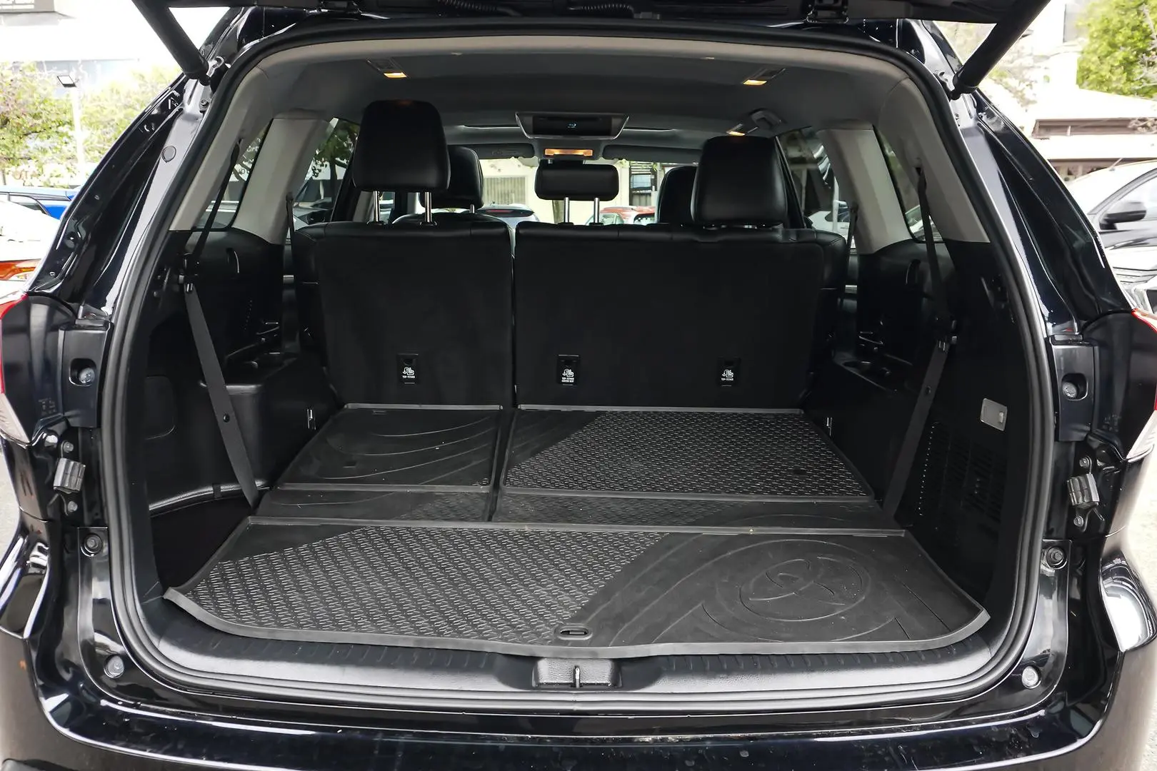 2018 Toyota Kluger Gallery Image 8