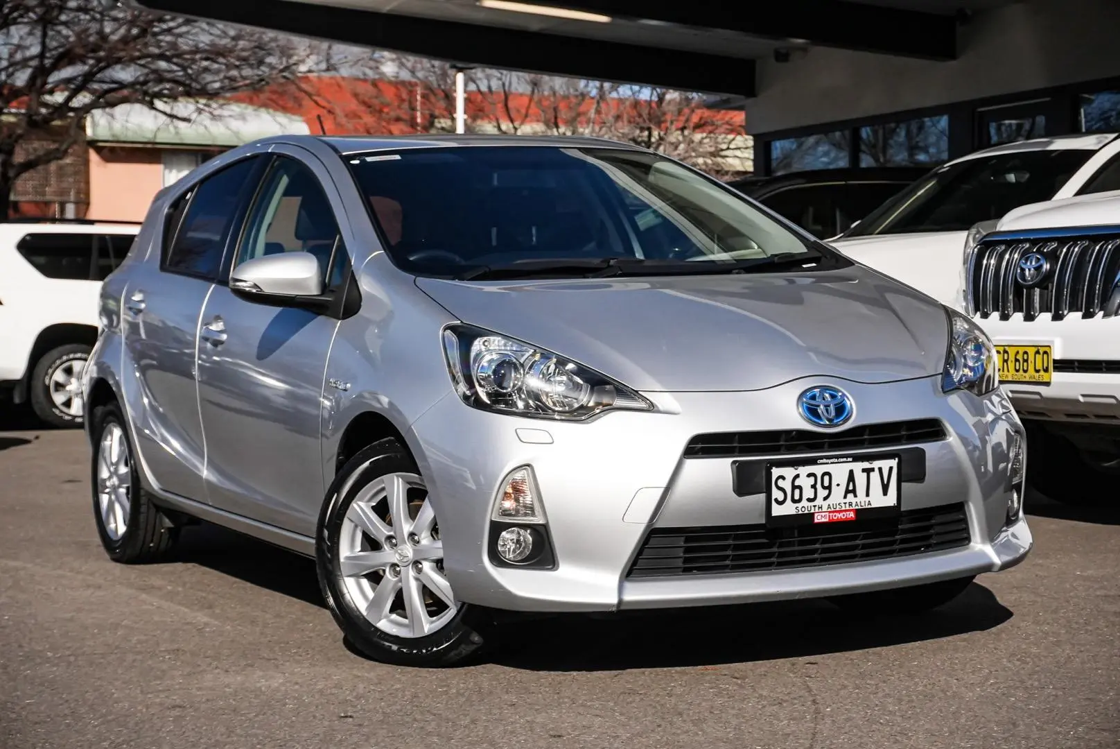 2012 Toyota Prius C Gallery Image 1