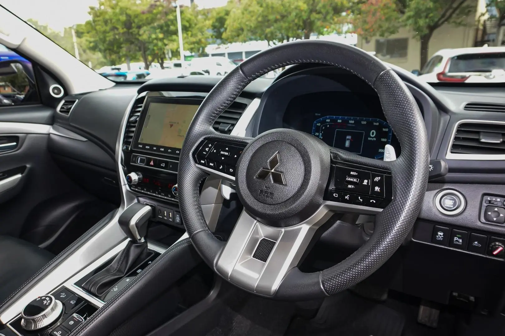 2024 Mitsubishi Pajero Sport Gallery Image 6