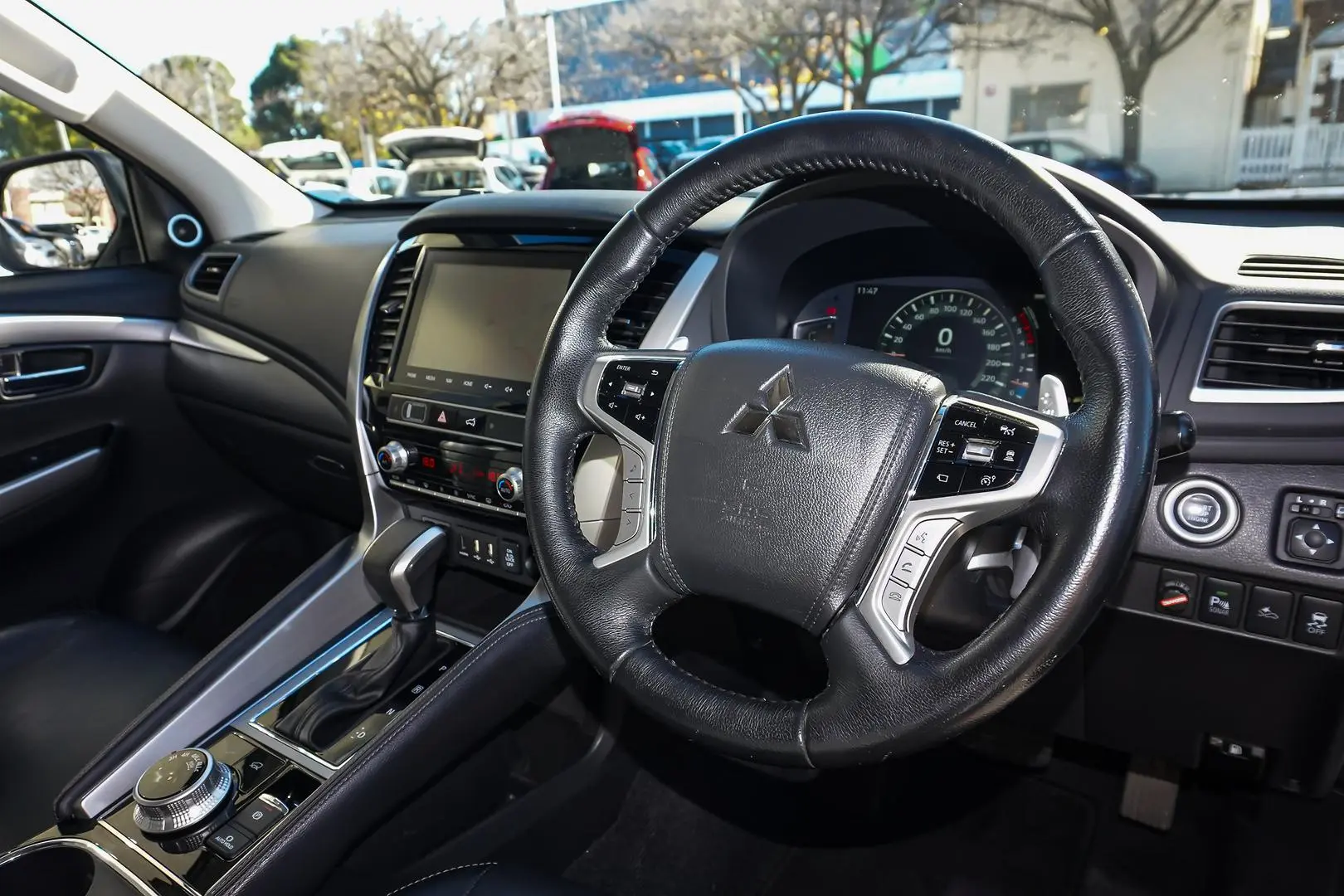 2021 Mitsubishi Pajero Sport Gallery Image 7