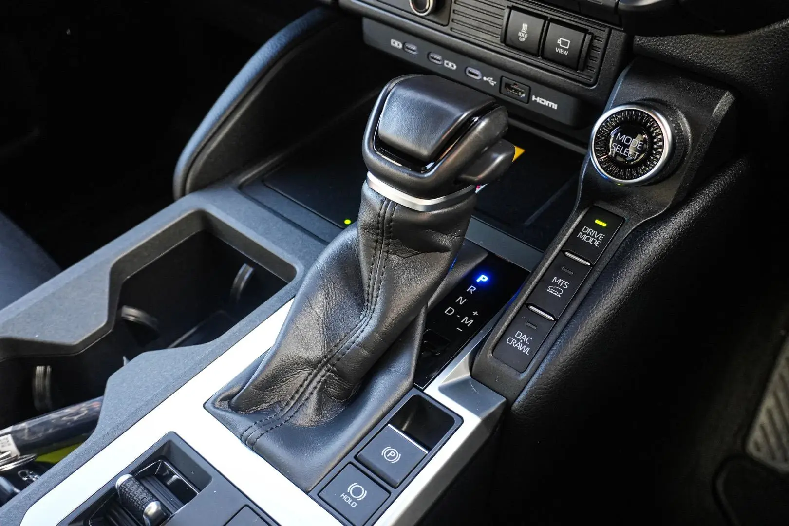 2024 Toyota Landcruiser Prado Gallery Image 19