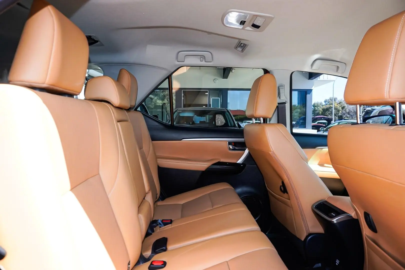 2021 Toyota Fortuner Gallery Image 8