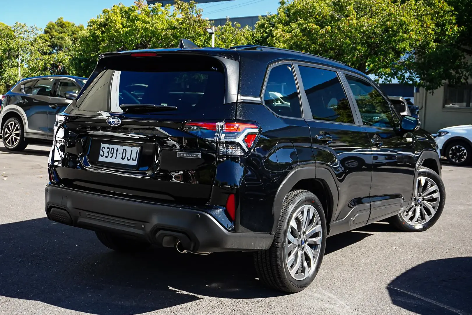 2025 Subaru Forester Gallery Image 3