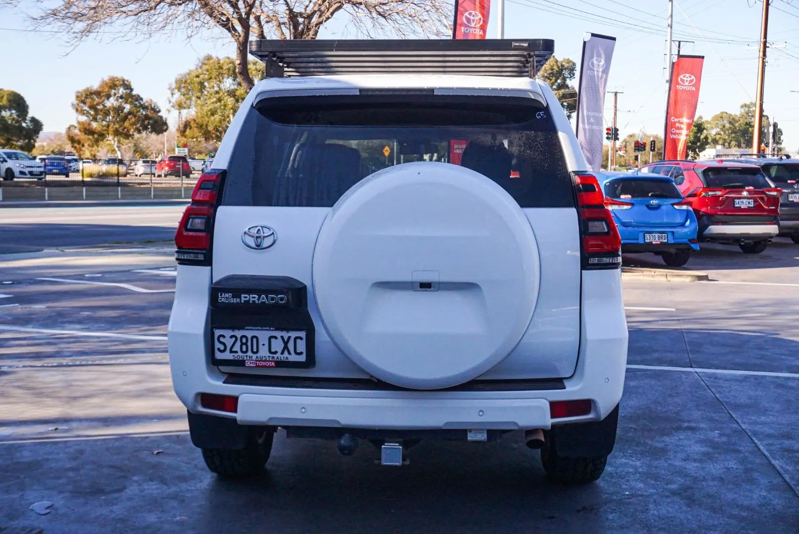 2020 Toyota Landcruiser Prado Gallery Image 6
