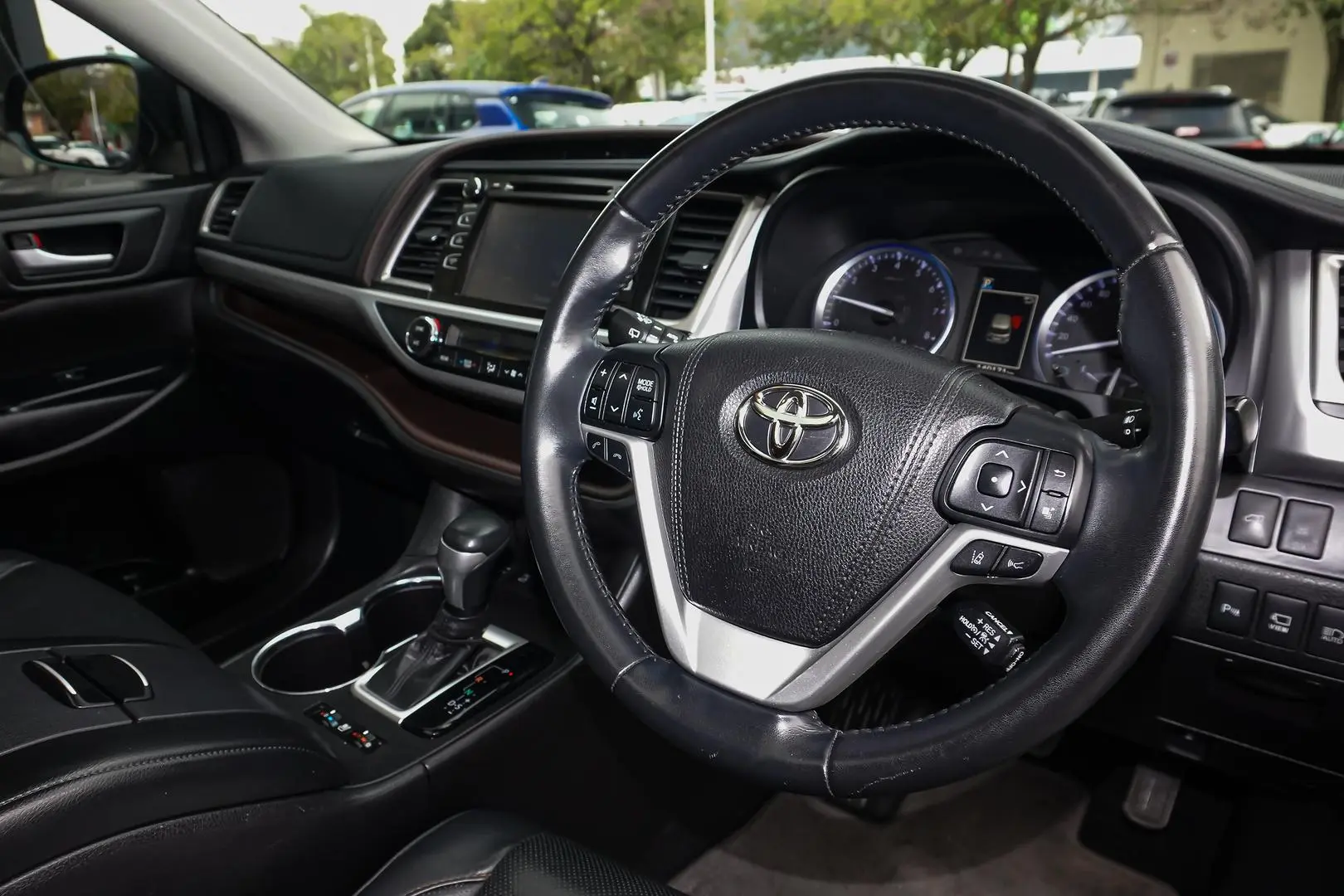 2018 Toyota Kluger Gallery Image 5