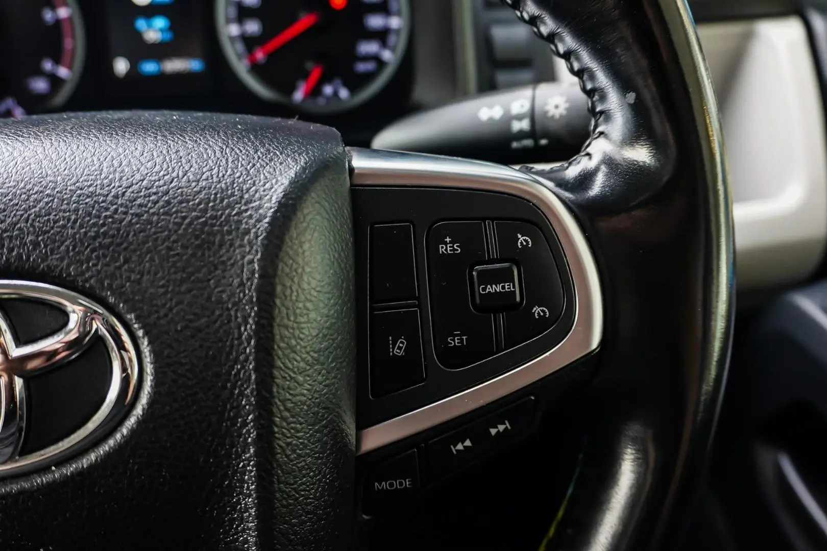 2020 Toyota Hiace Gallery Image 25