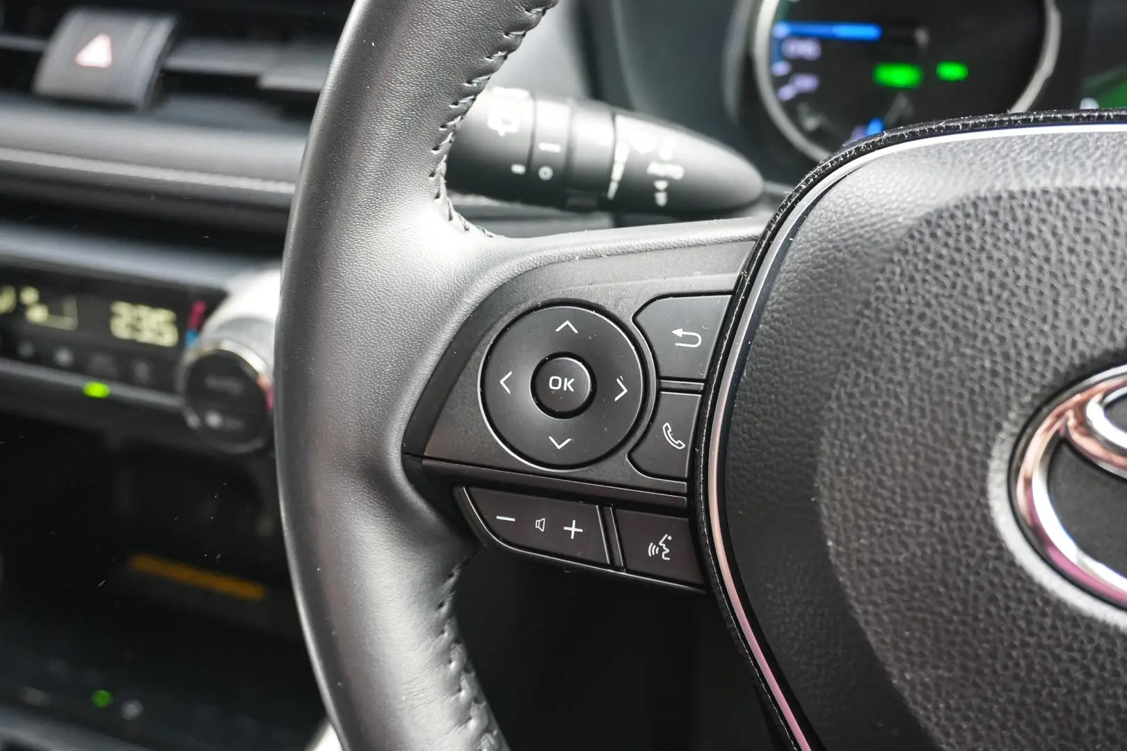 2020 Toyota RAV4 Gallery Image 19
