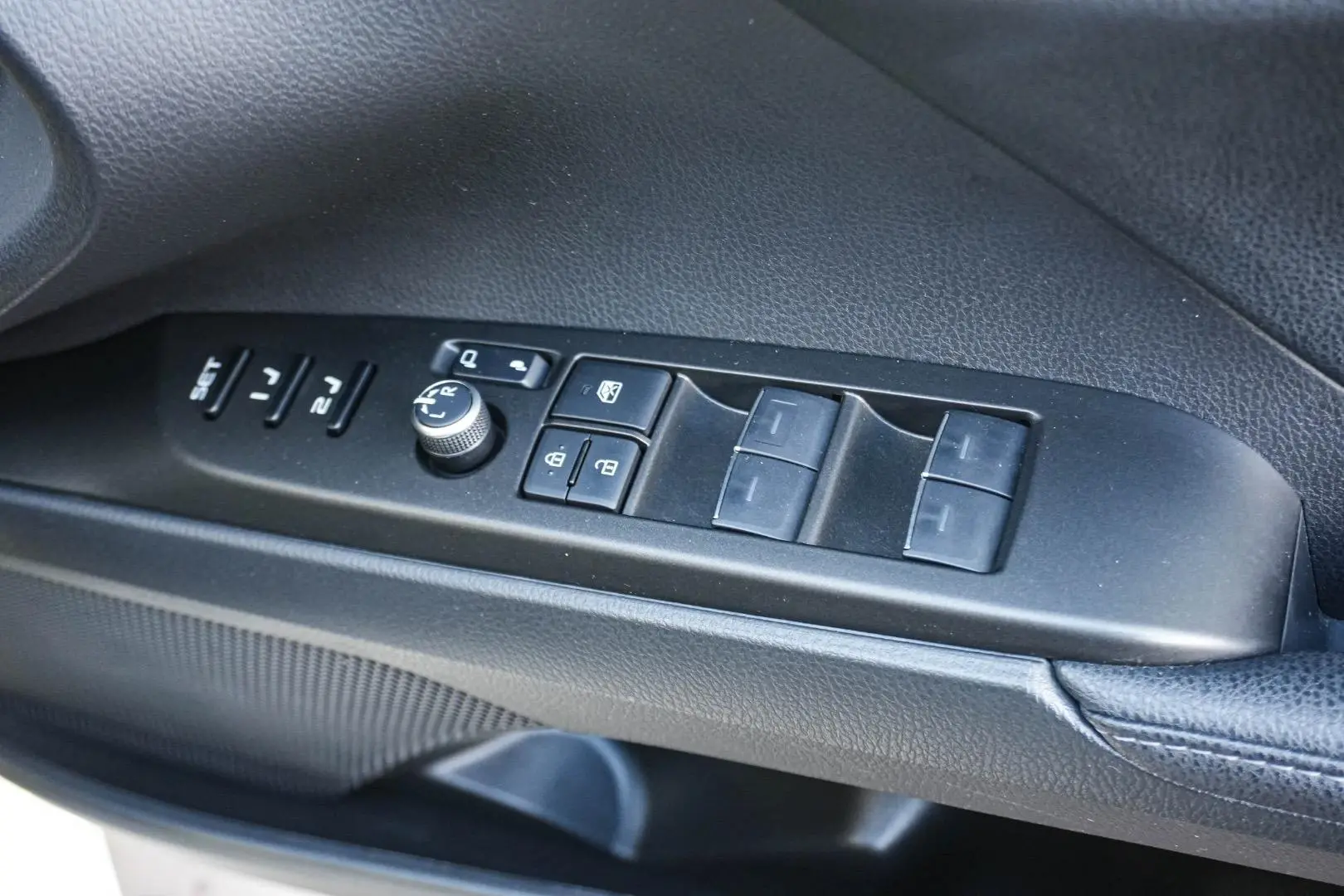2021 Toyota Camry Gallery Image 19