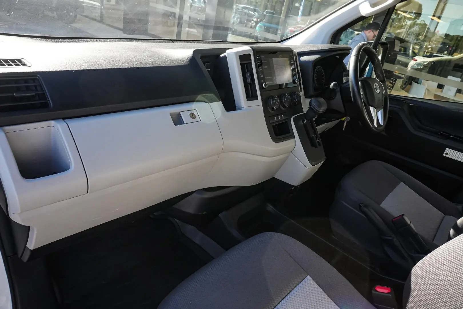 2020 Toyota Hiace Gallery Image 11