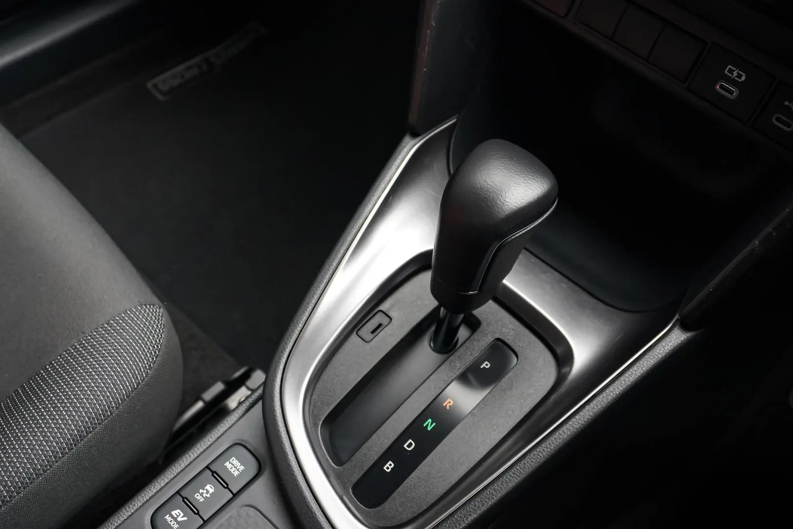 2025 Toyota Yaris Cross Gallery Image 18