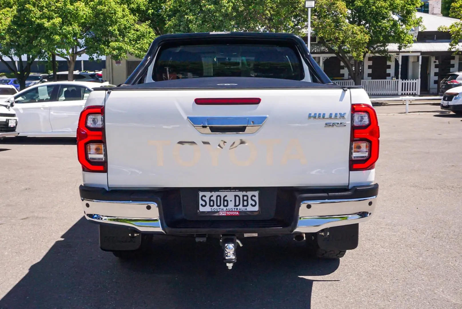 2021 Toyota Hilux Gallery Image 5