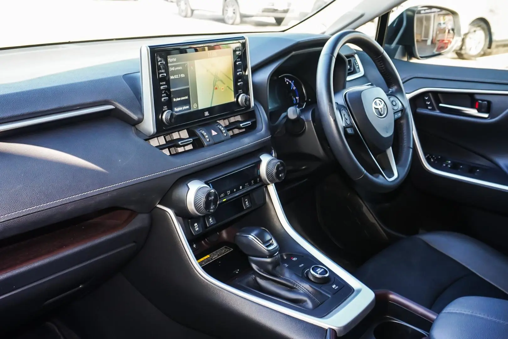 2021 Toyota RAV4 Gallery Image 11