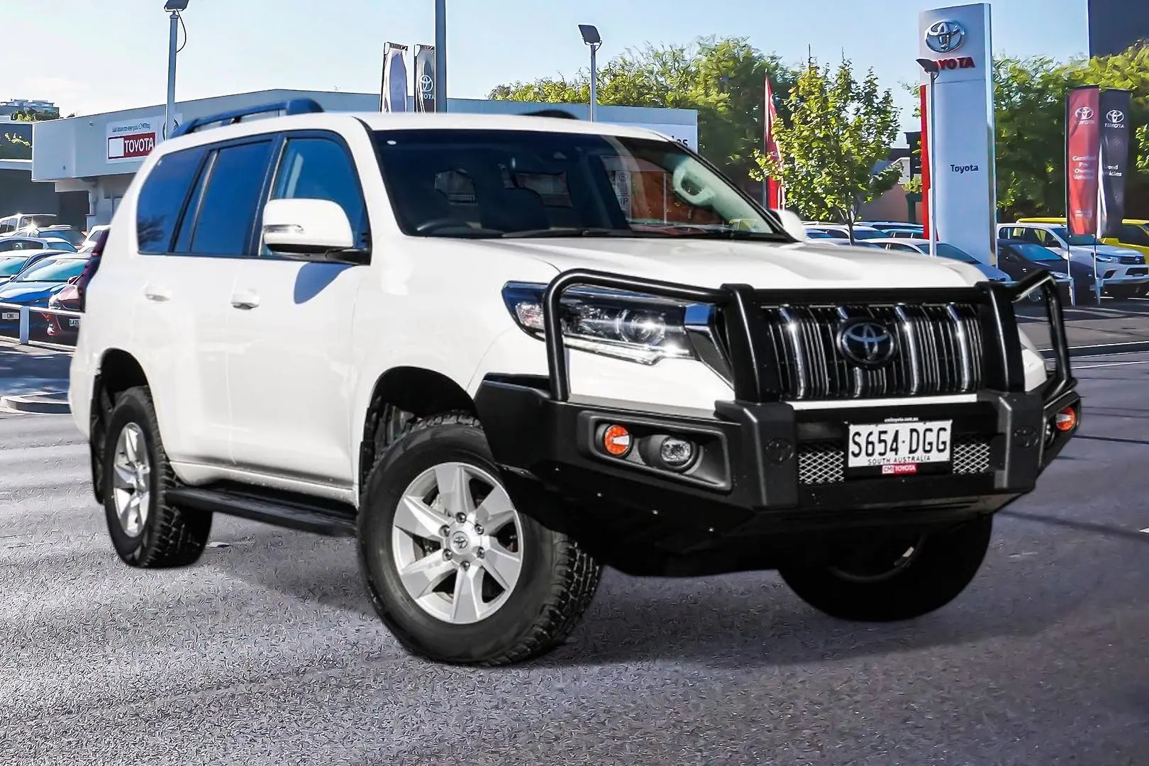 2021 Toyota Landcruiser Prado Gallery Image 1