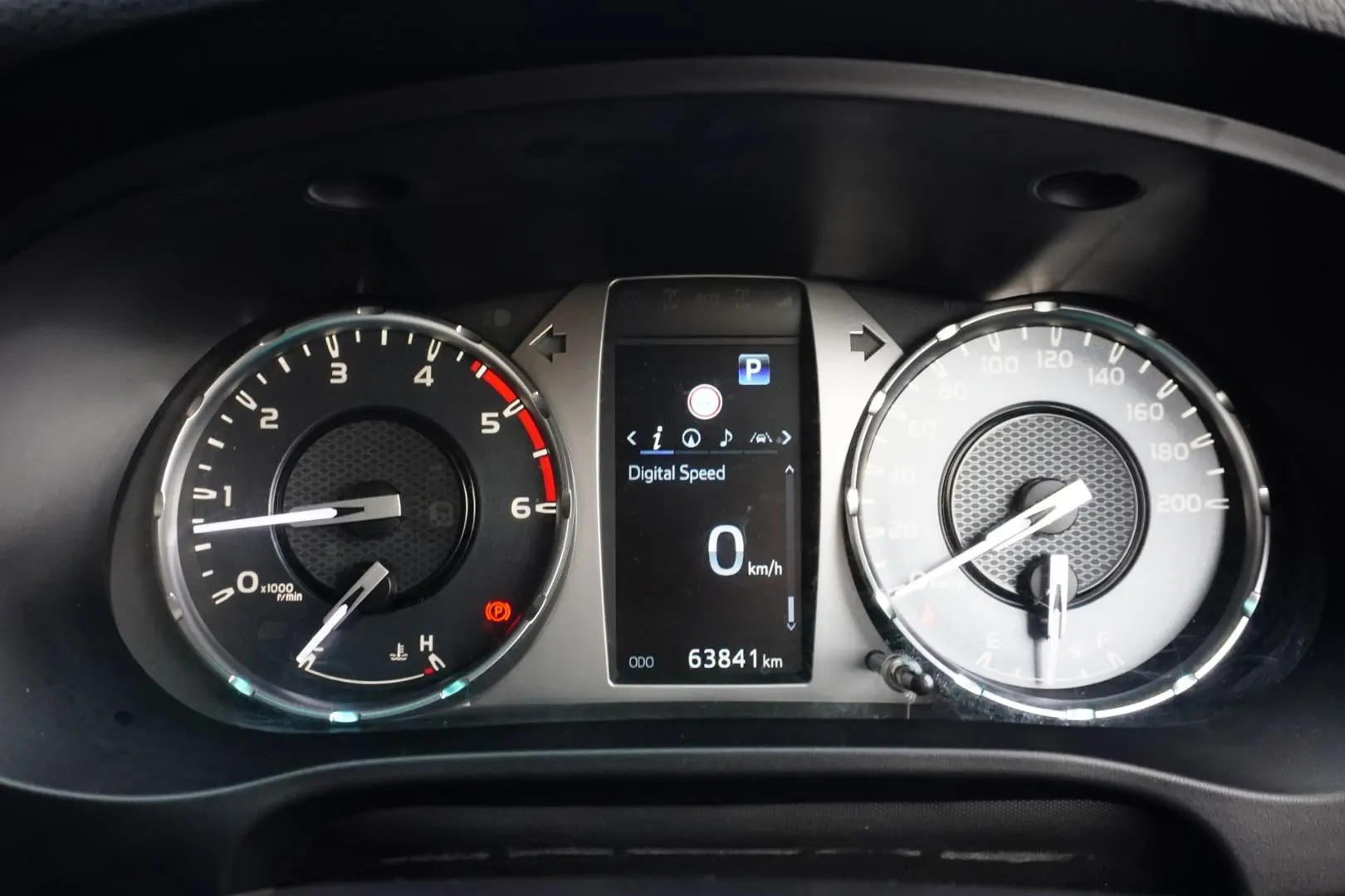 2022 Toyota Hilux Gallery Image 18
