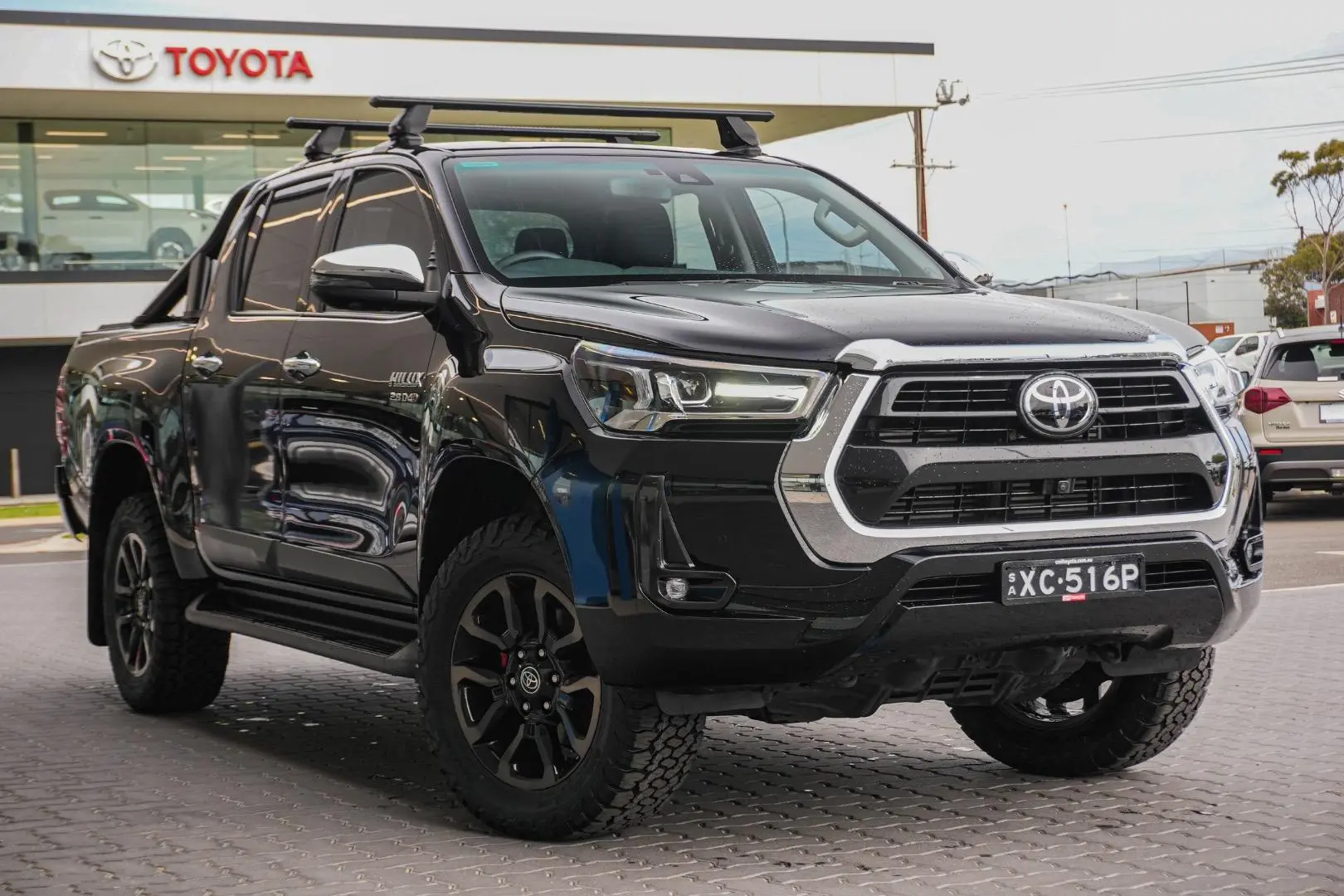 2022 Toyota Hilux Gallery Image 2
