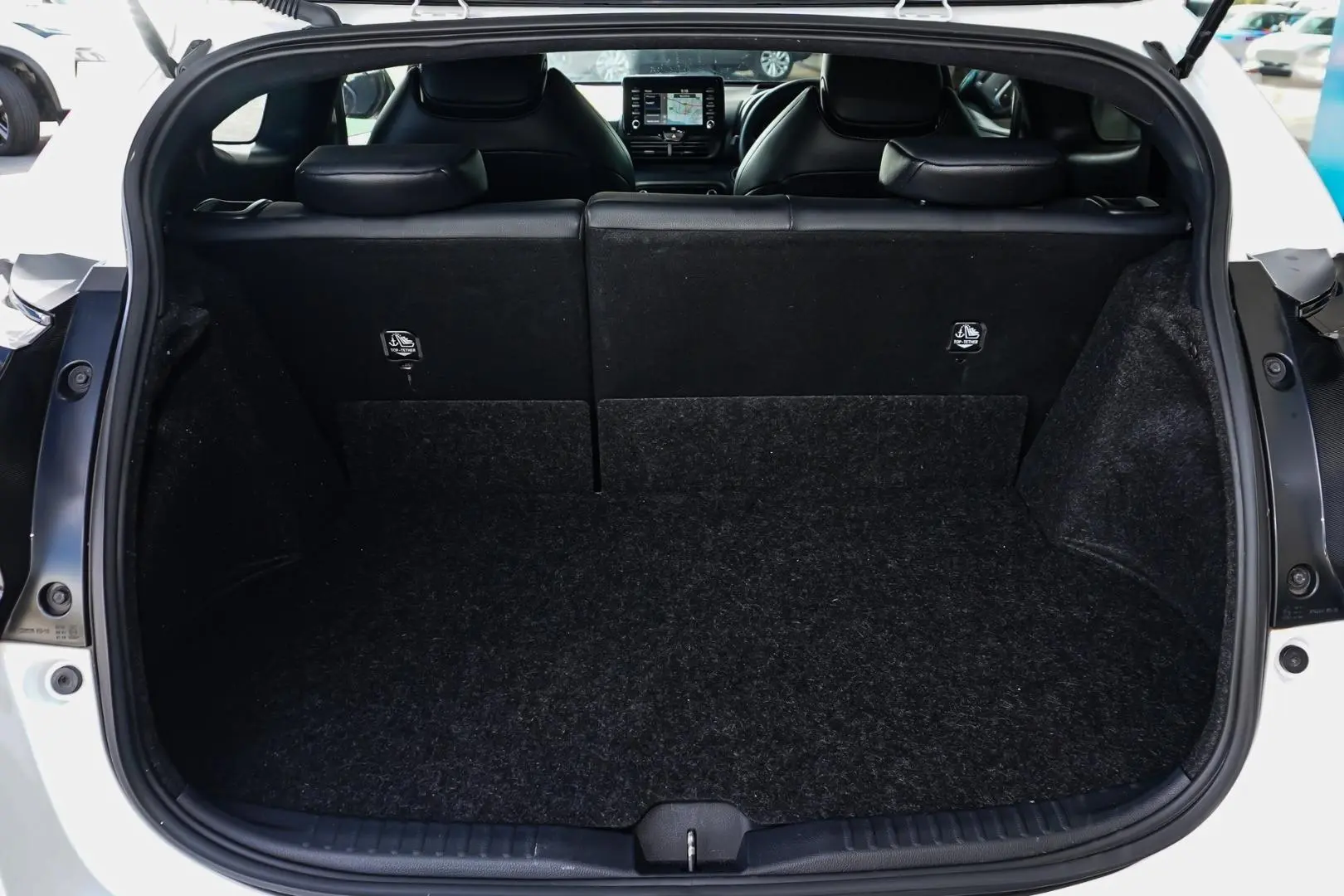 2020 Toyota Yaris Gallery Image 9