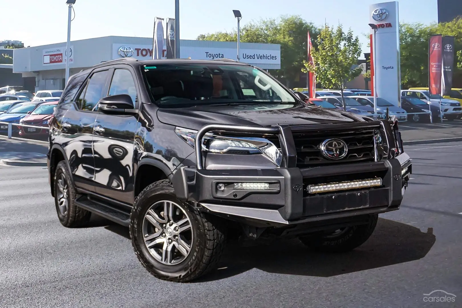 2021 Toyota Fortuner Image 1