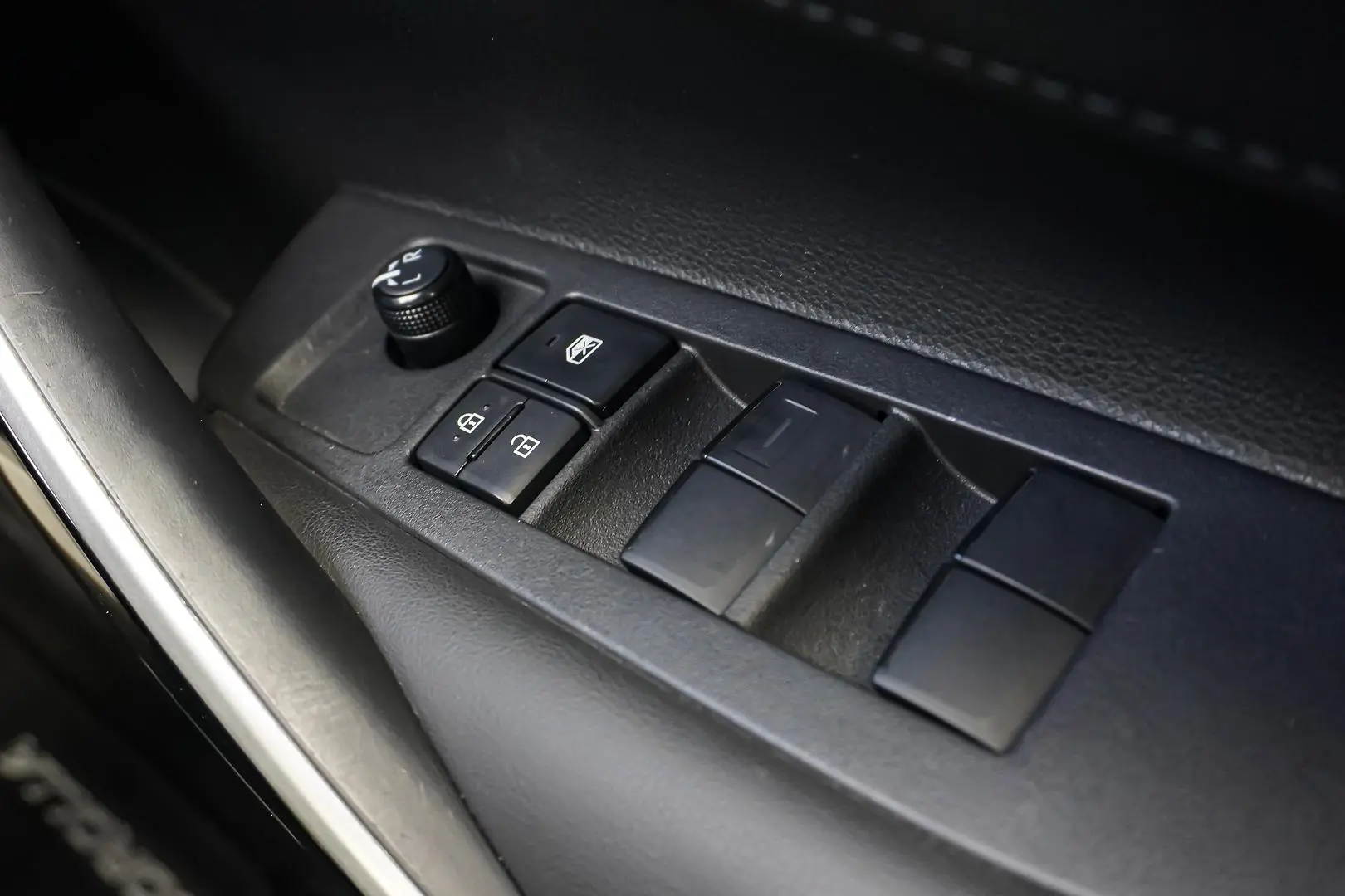 2020 Toyota Corolla Gallery Image 22