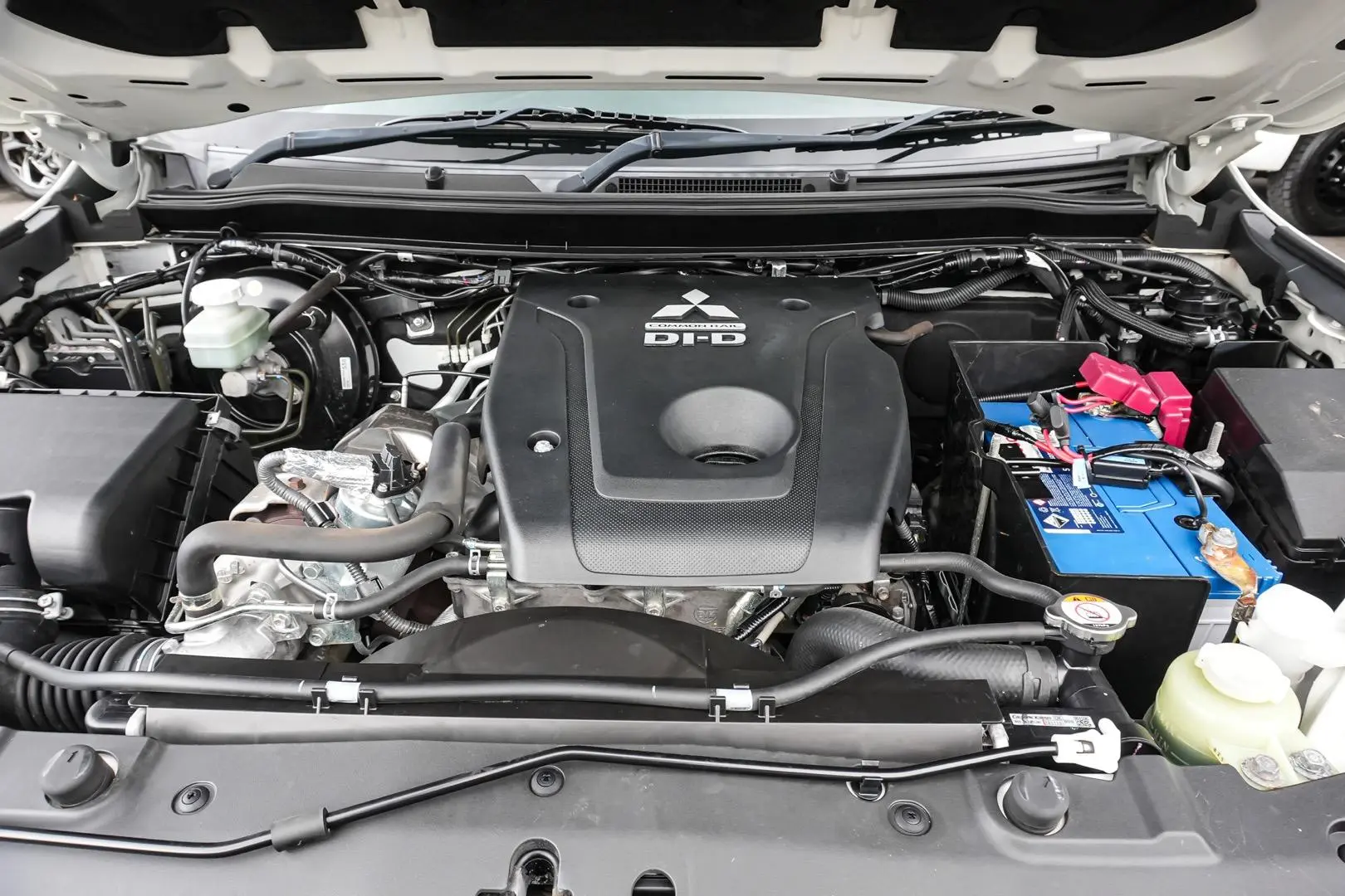 2018 Mitsubishi Triton Gallery Image 24